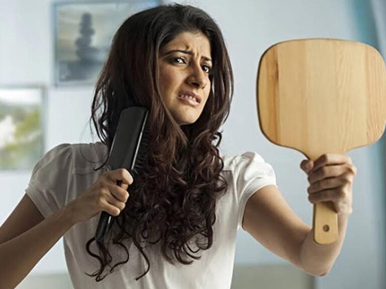 Common Mistakes That Cause Your Hair to Be Damaged